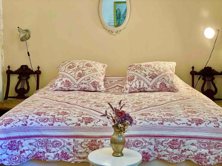 Charming Romantic Tower In Chateau Estate Ocquerre Εξωτερικό φωτογραφία